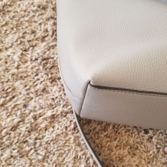 Tory Burch Theta Large Tote - Picture 8 of 9